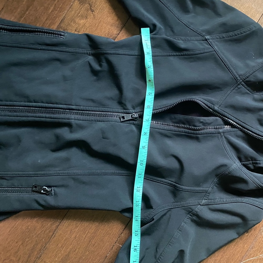Lululemon Fall Jacket - Picture 5 of 8